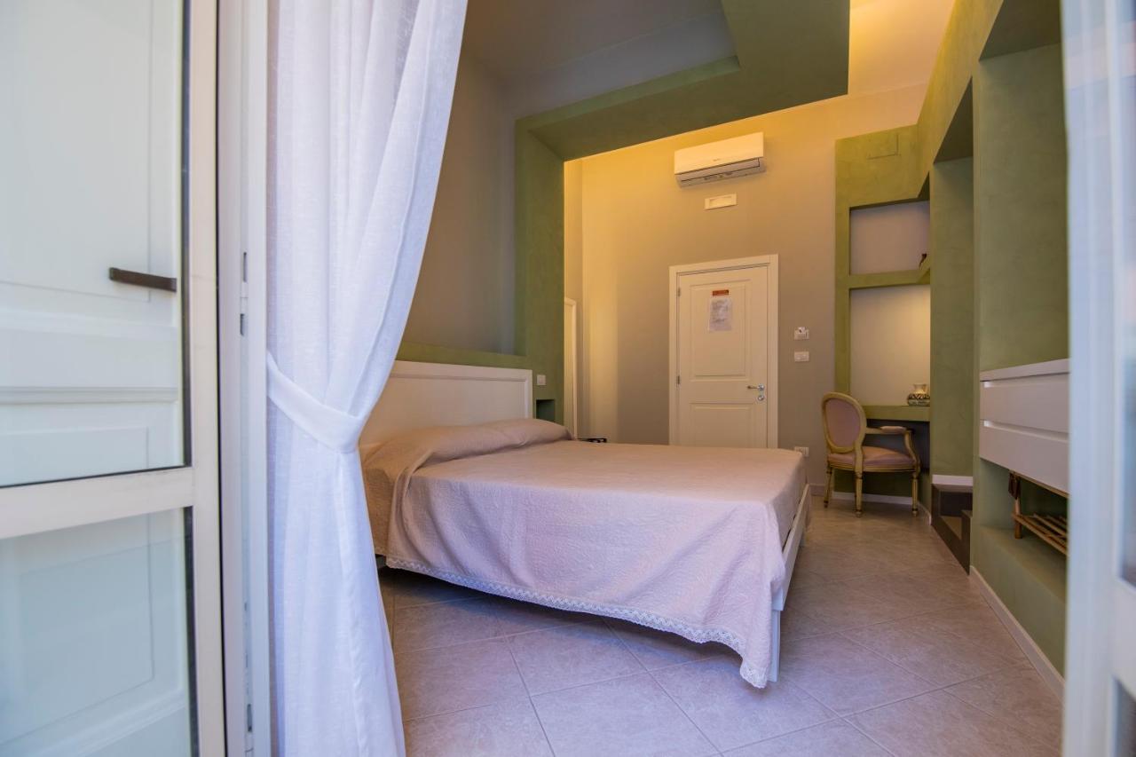 Mercatello Bed And Breakfast Naples Exterior photo